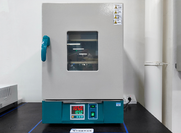 电热恒温干燥箱.jpg
